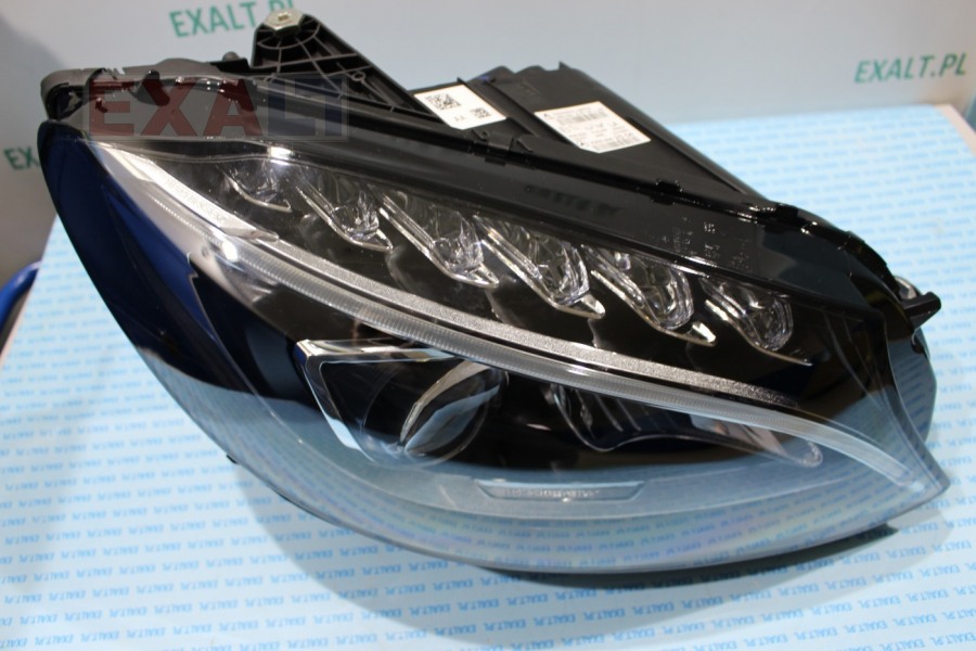 lampa prawa mercedes c w205